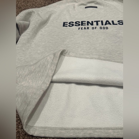 Essentials Fear Of God Oversized CrewNeck Relaxed Fit Sweatshirt Size Large - Picture 7 of 11